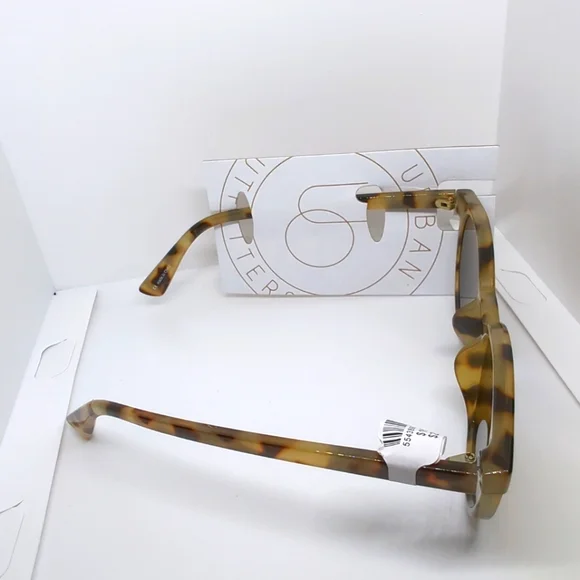 Urban Outfitters Cat Eye Sunglasses Tortoise Frame Brown Lens NWT 100% UV - Picture 9 of 10